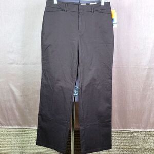 DOCKERS FOR‎ WOMEN Brown Metro Pant 8 Short
